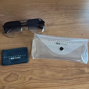 QUAY AUSTRALIA THE PLAYA MINI AVIATOR SUNGLASSES